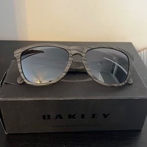 Oakley Sunglasses Frogskins Woodgrain w/ Prizm Lense